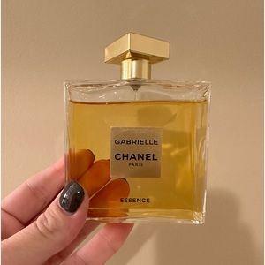 Chanel Gabrielle Essence
